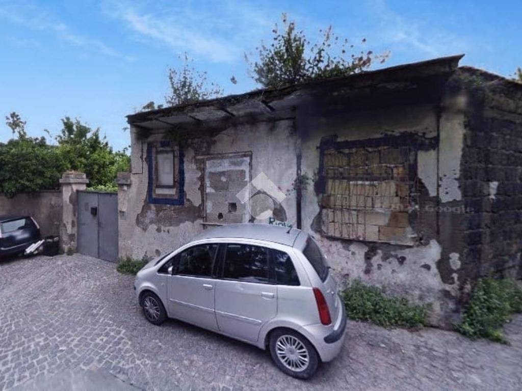 casa indipendente in vendita a Castellammare di Stabia