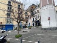 negozio in vendita a Castellammare di Stabia in zona Centro Città