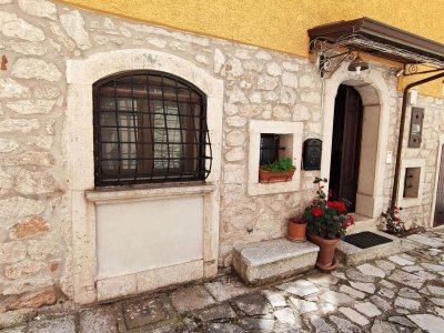 casa indipendente in vendita a Castellammare di Stabia