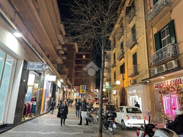negozio in vendita a Castellammare di Stabia