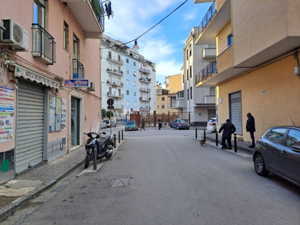 negozio in vendita a Castellammare di Stabia