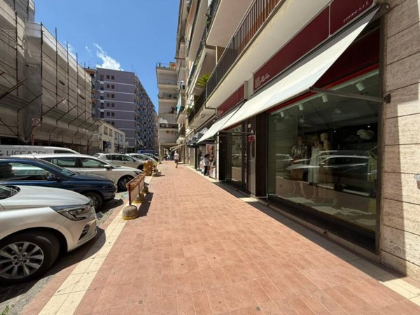 negozio in vendita a Castellammare di Stabia