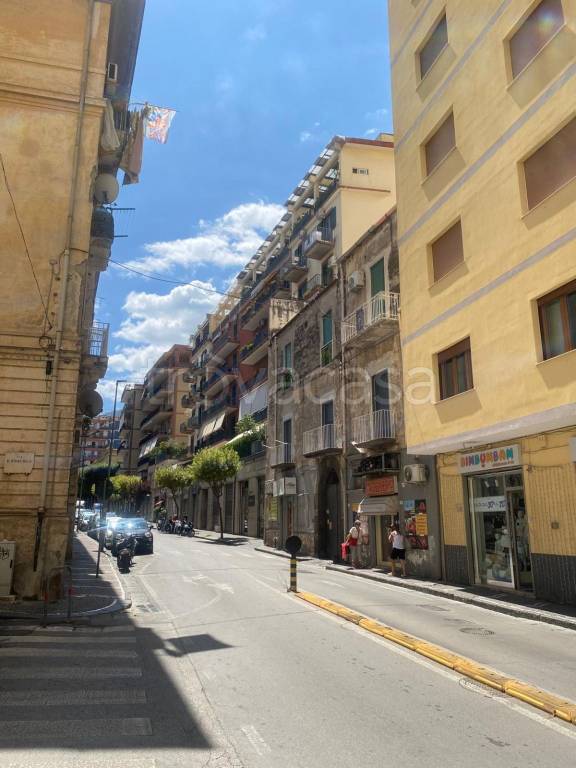 appartamento in vendita a Castellammare di Stabia in zona Centro Città