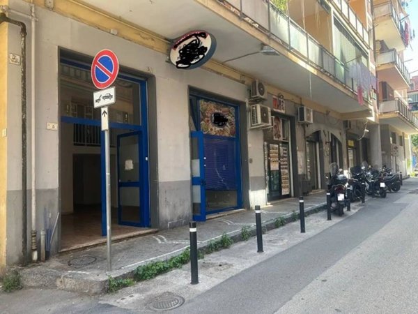 negozio in vendita a Castellammare di Stabia