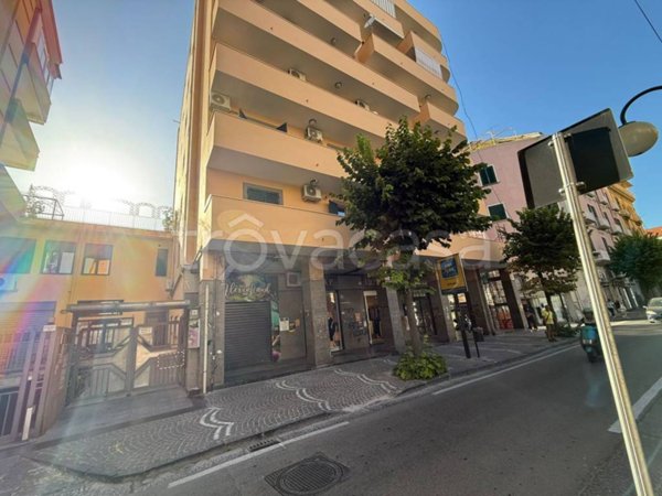 negozio in vendita a Castellammare di Stabia