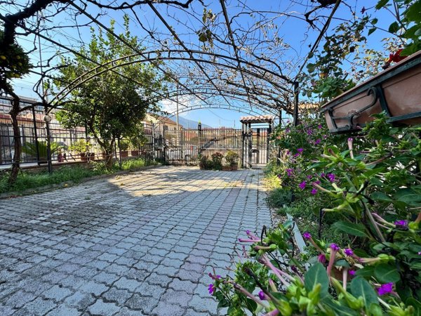 appartamento in vendita a Castellammare di Stabia