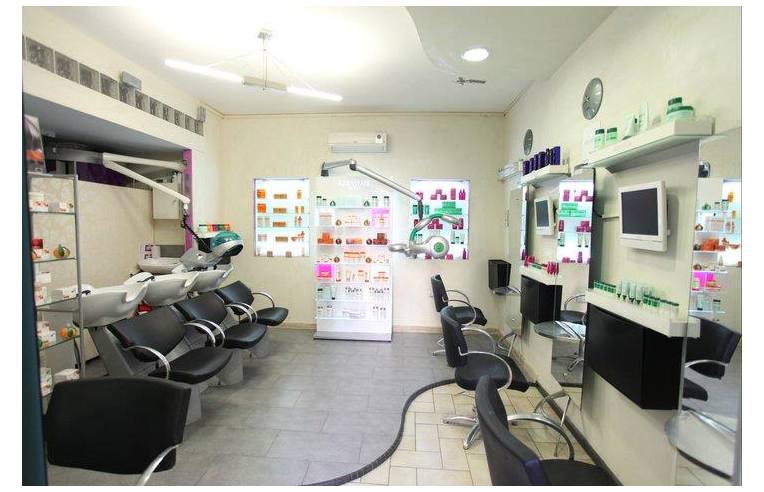 negozio in vendita a Castellammare di Stabia