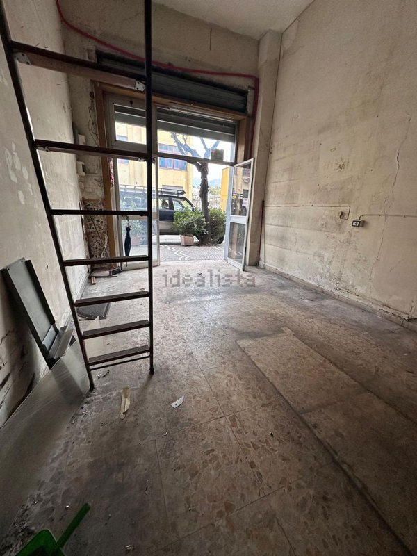 negozio in vendita a Castellammare di Stabia