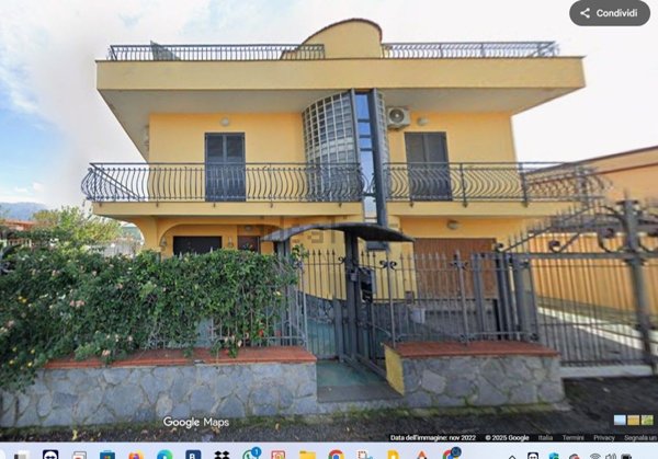 casa indipendente in vendita a Castellammare di Stabia