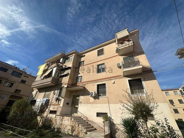 appartamento in vendita a Castellammare di Stabia in zona Varano