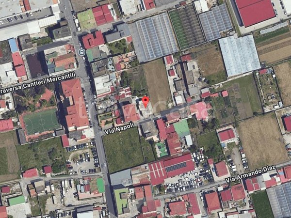 locale commerciale in vendita a Castellammare di Stabia