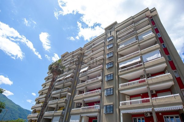 appartamento in vendita a Castellammare di Stabia in zona Pioppaino