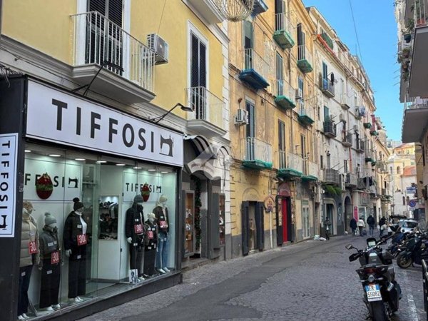negozio in vendita a Castellammare di Stabia