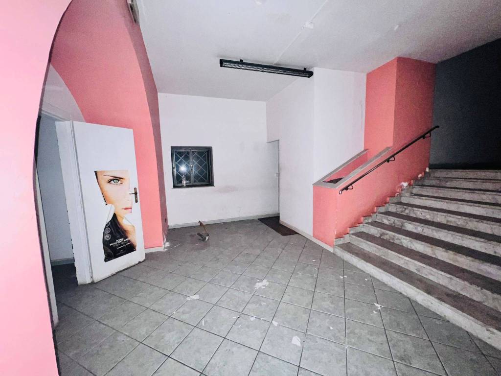 negozio in vendita a Castellammare di Stabia