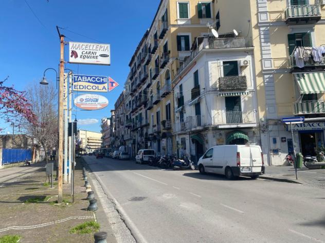 negozio in vendita a Castellammare di Stabia in zona Centro Città