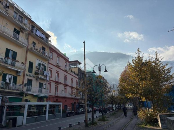 appartamento in vendita a Castellammare di Stabia in zona Centro Città