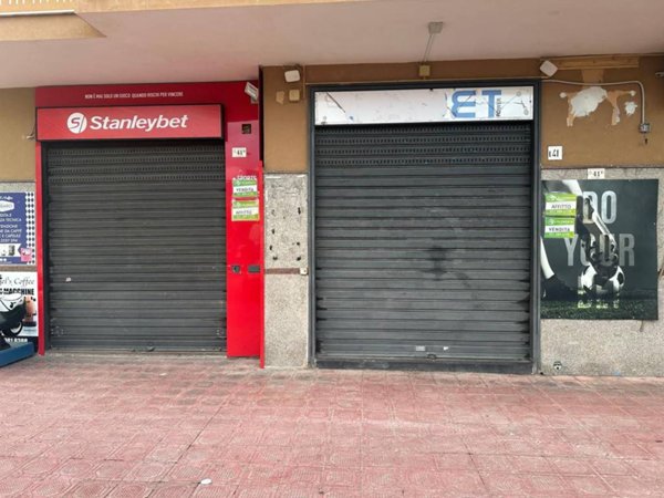negozio in vendita a Castellammare di Stabia