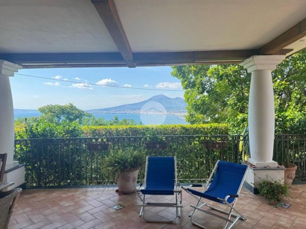 casa indipendente in vendita a Castellammare di Stabia