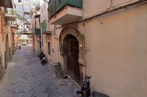 appartamento in vendita a Castellammare di Stabia in zona Privati