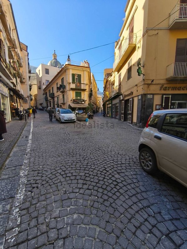 appartamento in vendita a Castellammare di Stabia in zona Centro Città