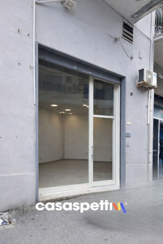 negozio in vendita a Castellammare di Stabia