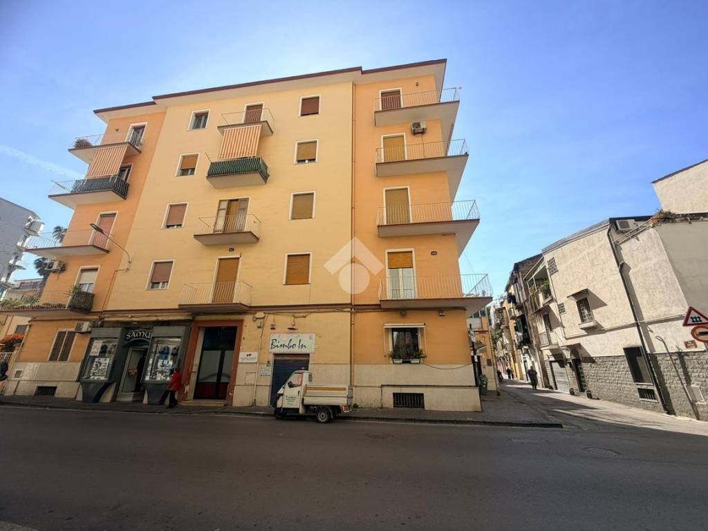 appartamento in vendita a Castellammare di Stabia