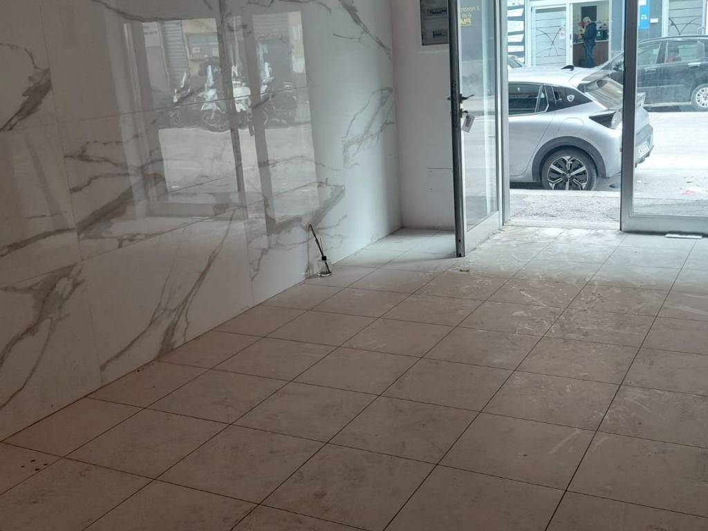 negozio in vendita a Castellammare di Stabia