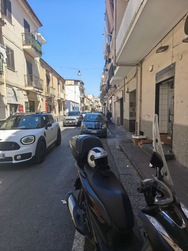 negozio in vendita a Castellammare di Stabia
