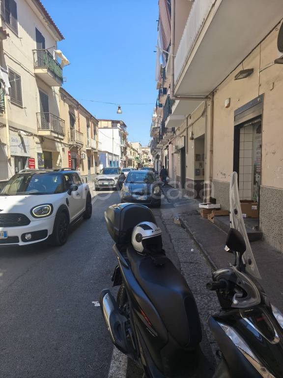 negozio in vendita a Castellammare di Stabia
