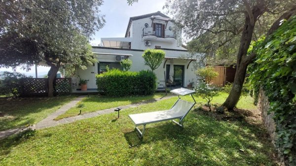 quadrivano in vendita a Castellammare di Stabia
