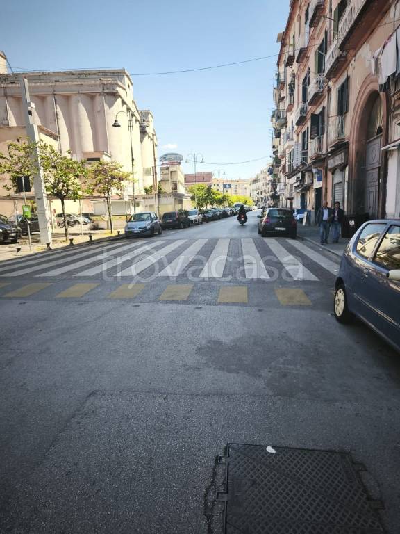 negozio in vendita a Castellammare di Stabia in zona Centro Città