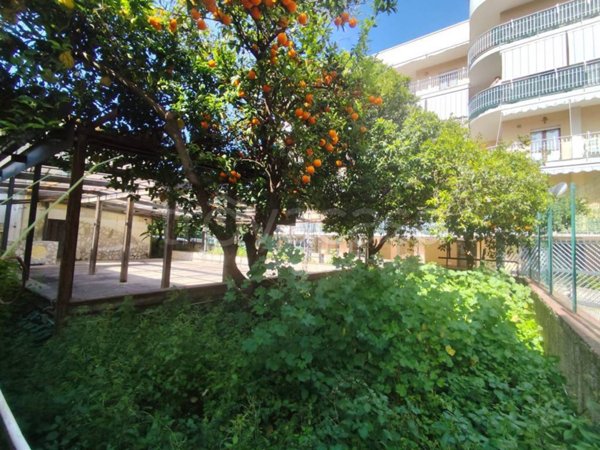 negozio in vendita a Castellammare di Stabia