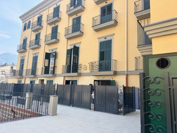 appartamento in vendita a Castellammare di Stabia in zona Fratte
