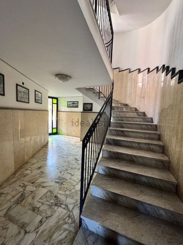 appartamento in vendita a Castellammare di Stabia in zona Varano