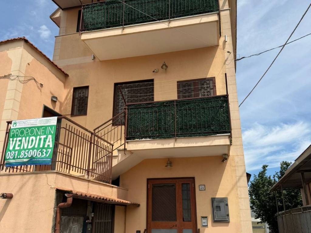 appartamento in vendita a Castellammare di Stabia in zona Ponte Persica