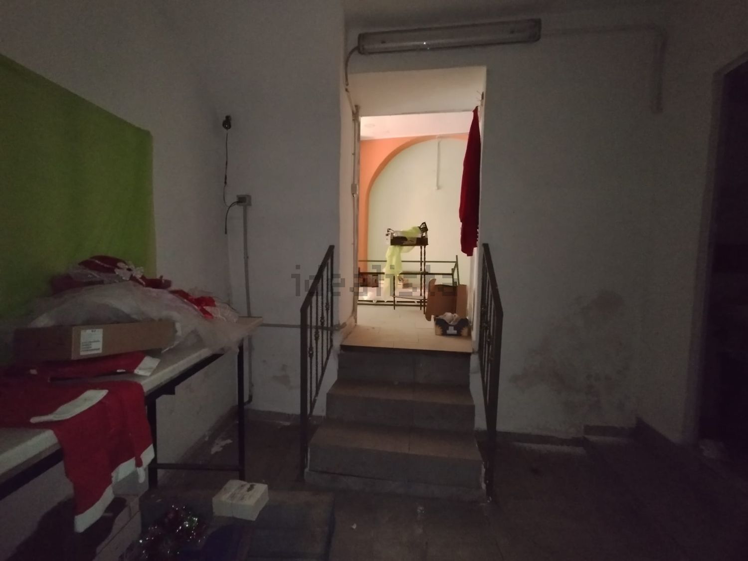 locale commerciale in vendita a Castellammare di Stabia in zona Fratte