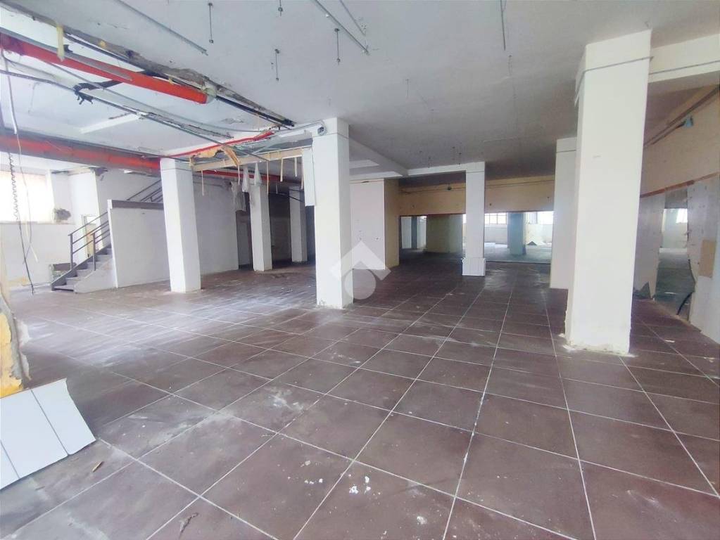 negozio in vendita a Castellammare di Stabia