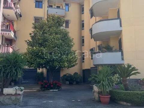 appartamento in vendita a Castellammare di Stabia in zona Varano