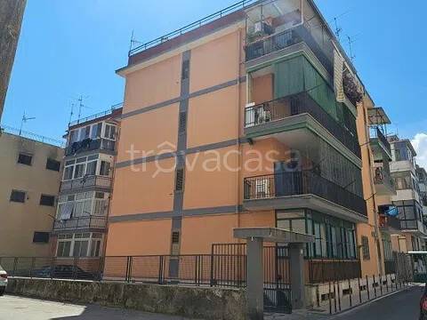 appartamento in vendita a Castellammare di Stabia in zona Varano