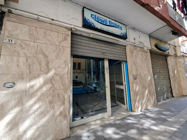 locale commerciale in vendita a Castellammare di Stabia