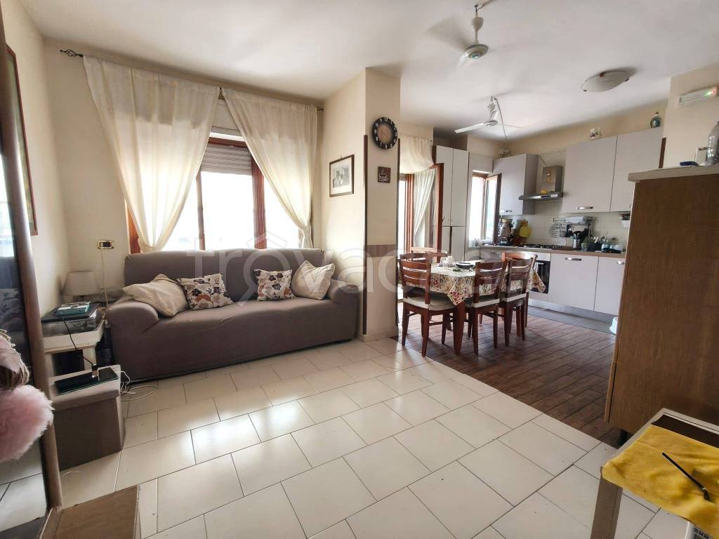 appartamento in vendita a Castellammare di Stabia in zona Pioppaino