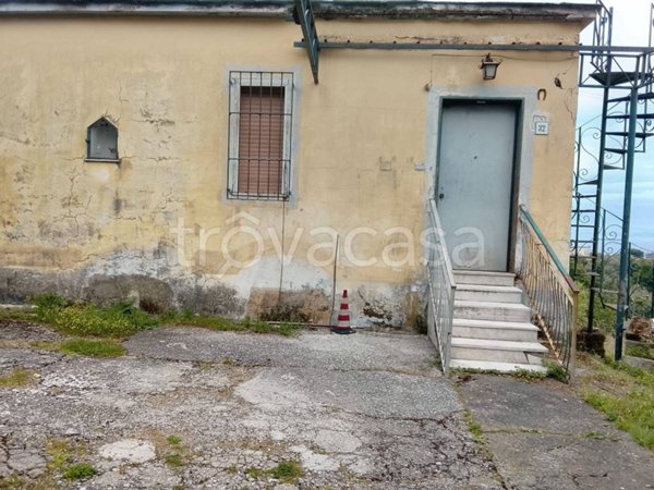 casa indipendente in vendita a Castellammare di Stabia