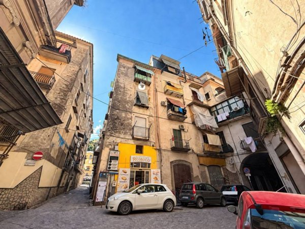 appartamento in vendita a Castellammare di Stabia in zona Centro Città