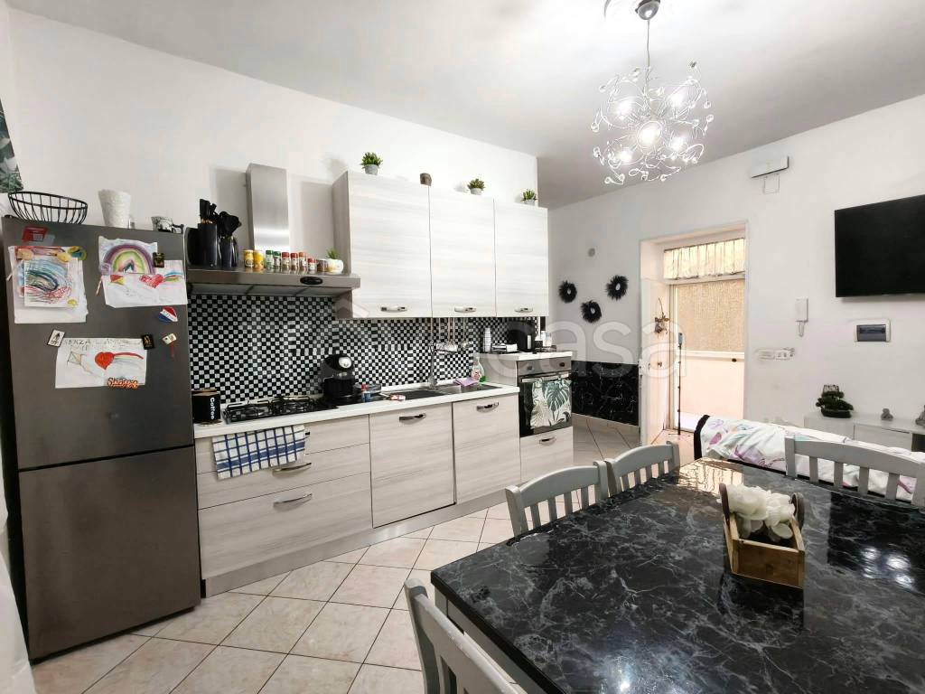 appartamento in vendita a Castellammare di Stabia in zona Pioppaino
