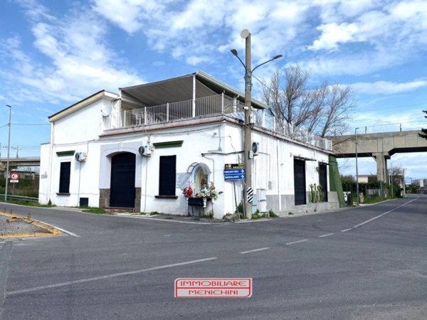 villa in vendita a Castello di Cisterna