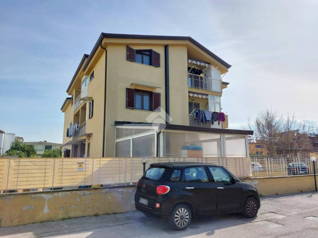 appartamento in vendita a Castello di Cisterna