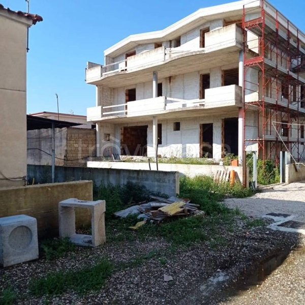 casa indipendente in vendita a Castello di Cisterna