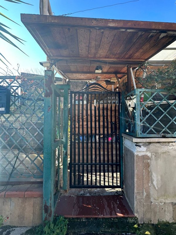 casa indipendente in vendita a Castello di Cisterna