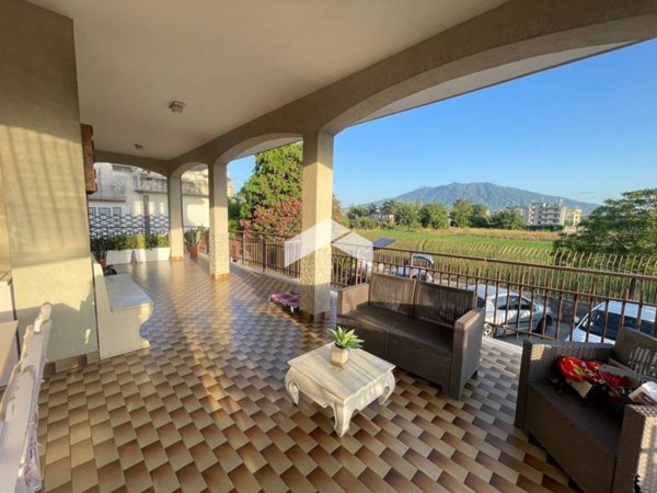 casa indipendente in vendita a Castello di Cisterna