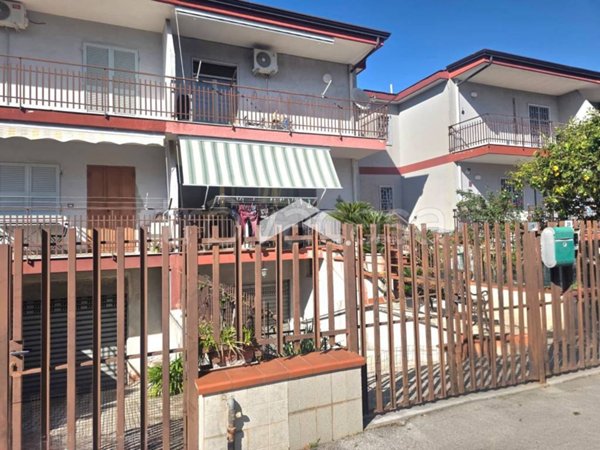 casa indipendente in vendita a Castello di Cisterna